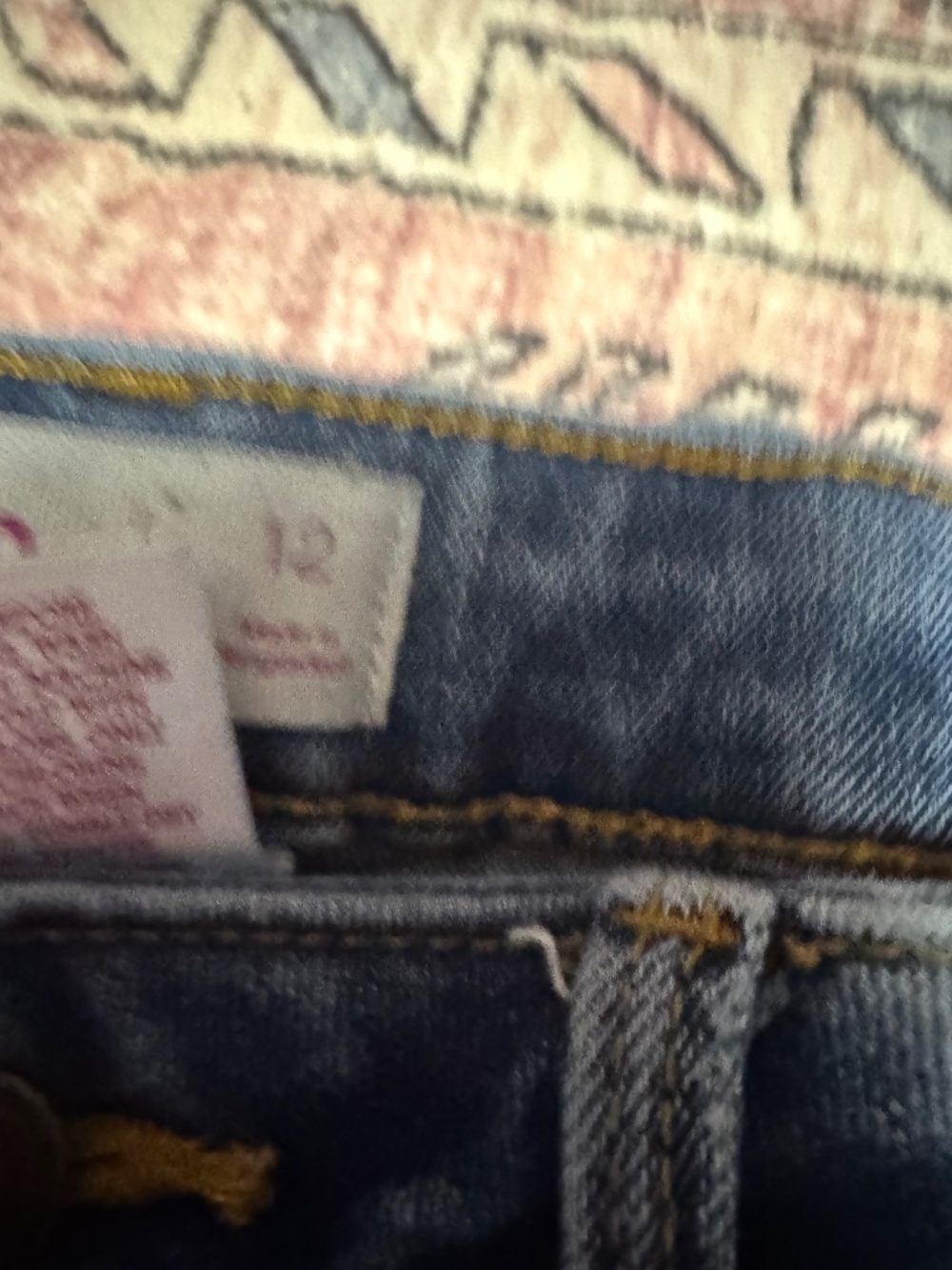 Jeans - Picture 2 of 3